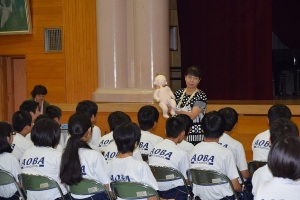 青葉中思春期講座の様子