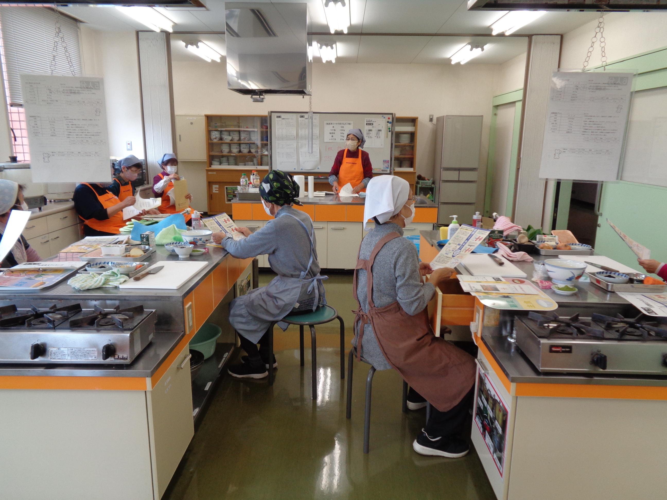 活動中の写真(2)